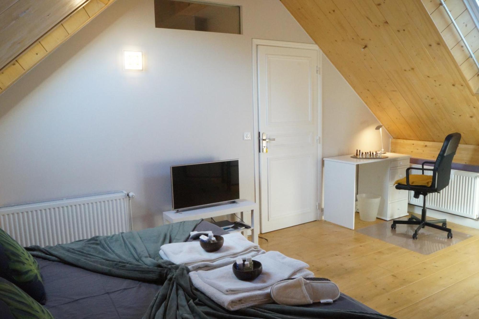 Chalet Like Upstairs Private Suite Étiolles Buitenkant foto